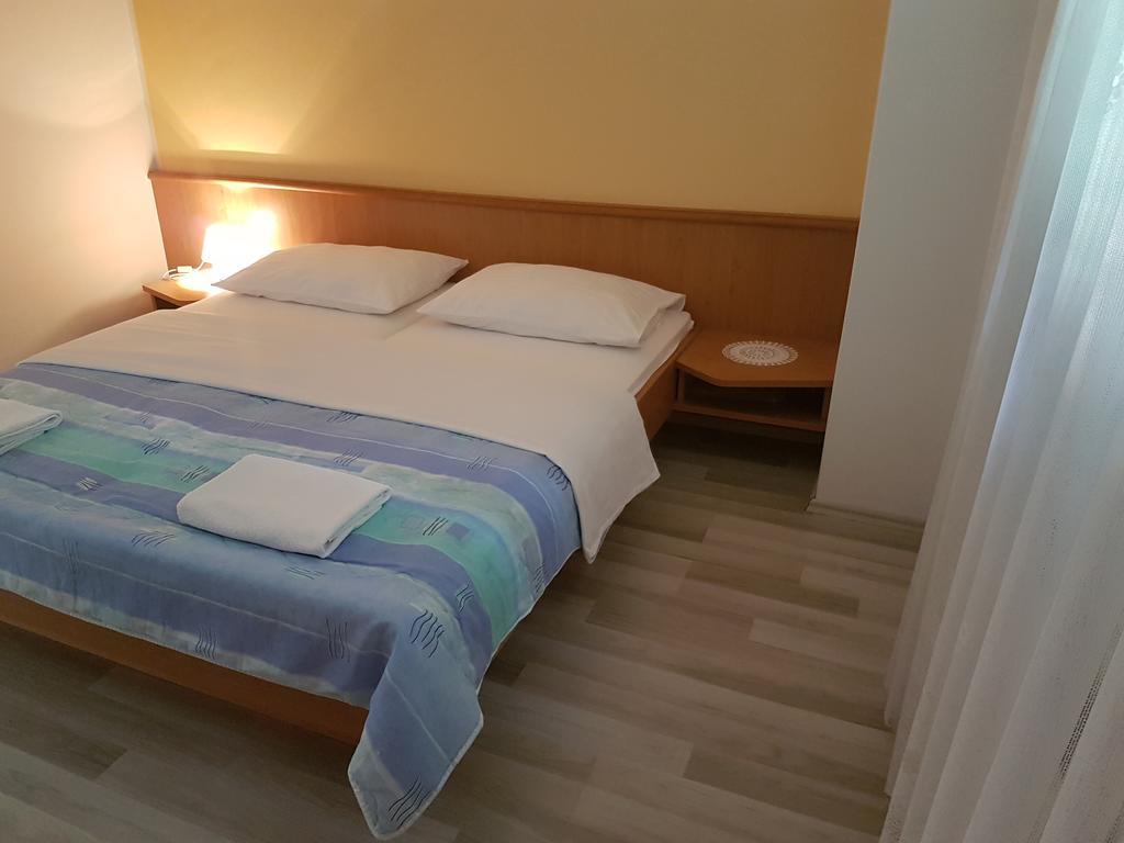 Rooms Hunter Malinska Extérieur photo